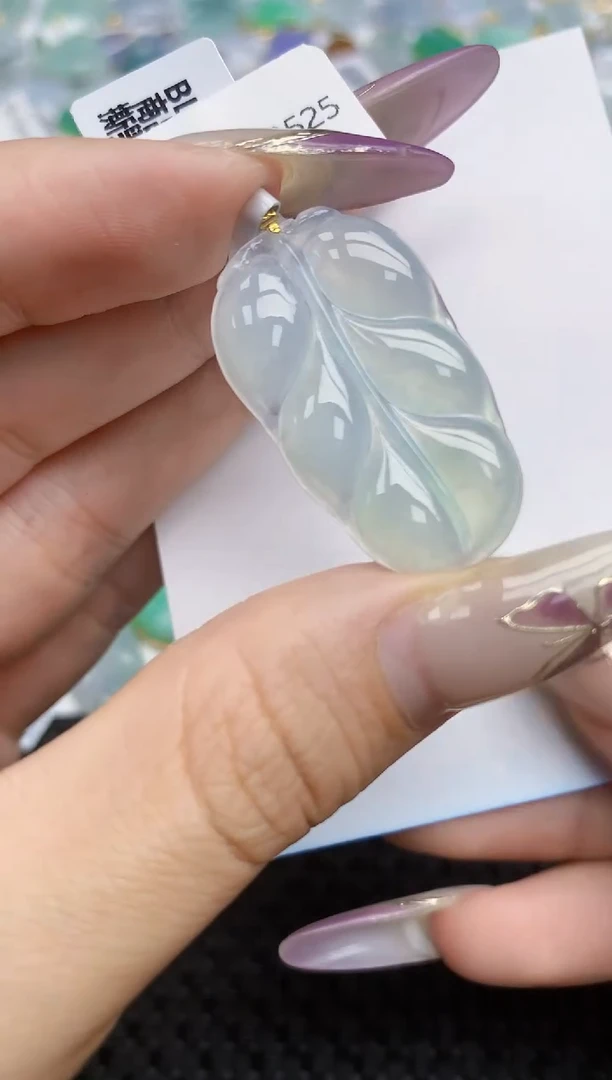 翡翠挂件18K金镶嵌289    天然翡翠A货
