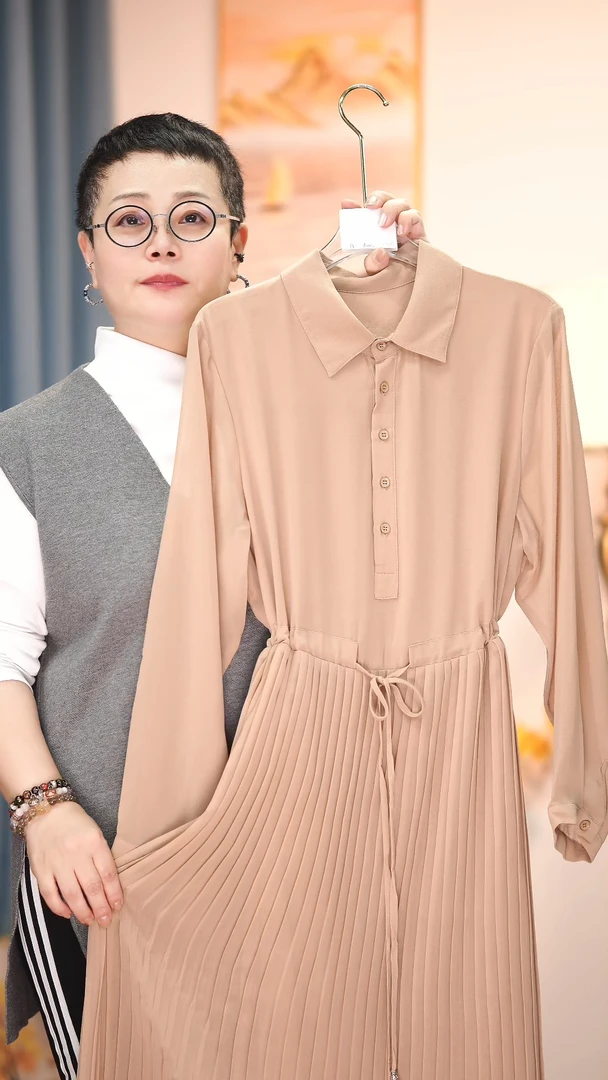 477【奶茶千褶】纯色高级连衣裙气质春夏季百搭显瘦