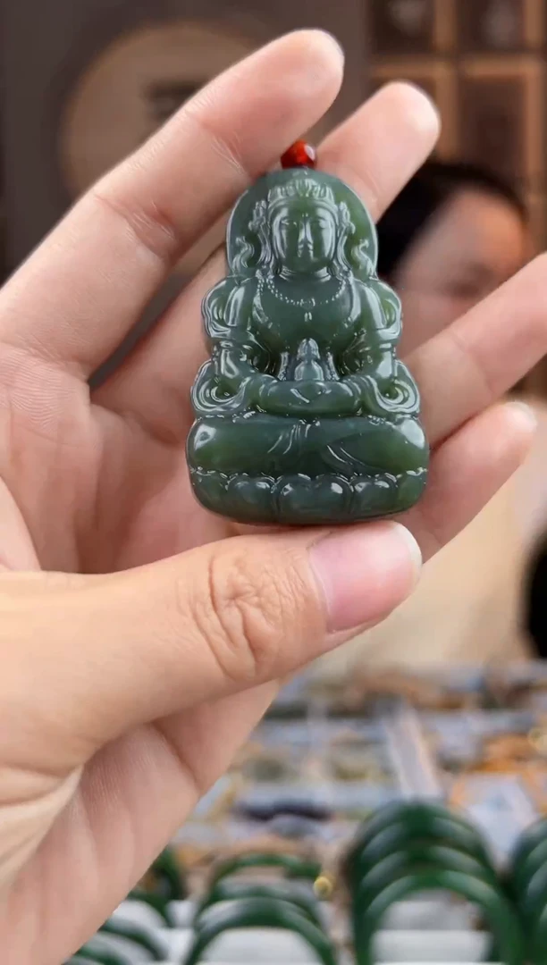 颈饰未镶嵌和田玉拍一发一，拍一发一