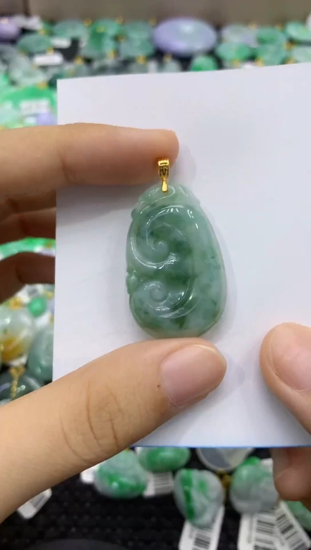 颈饰未镶嵌翡翠天然缅甸翡翠A货