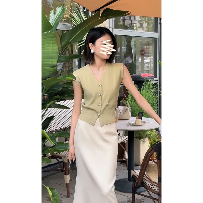 2025夏季新款女高级感修身V领无袖针织上衣气质高腰包臀A字半身裙
