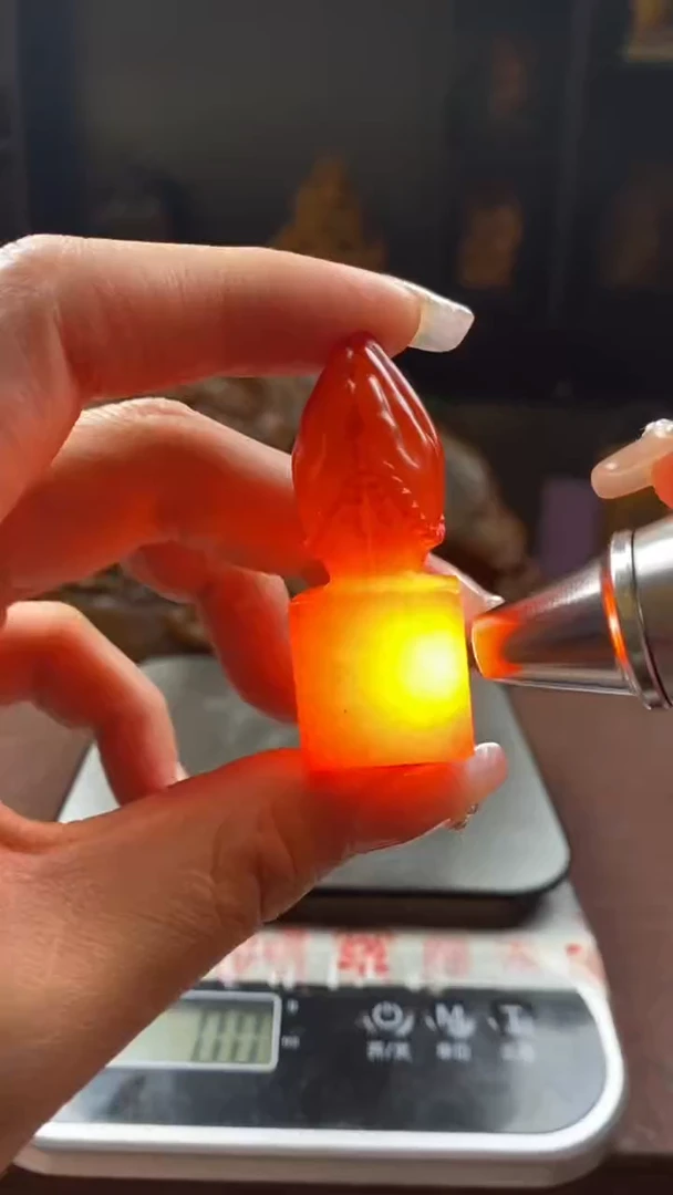 【闪购商品】寿山石印石红田佛手章