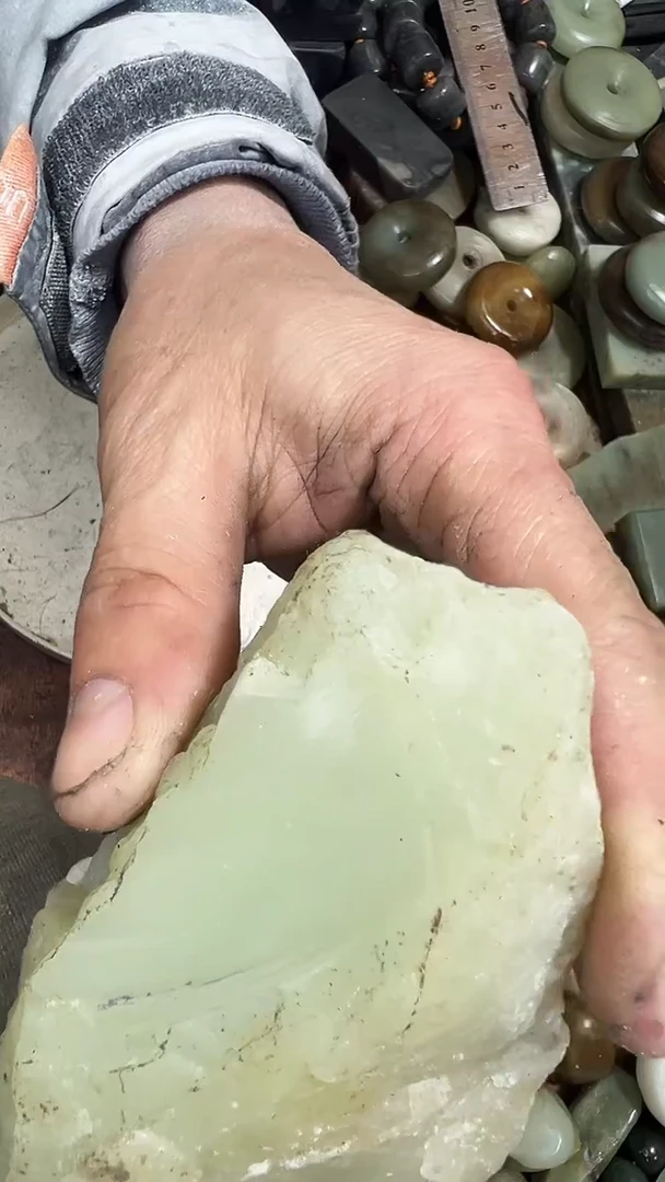 未镶嵌和田玉珠宝半成品1