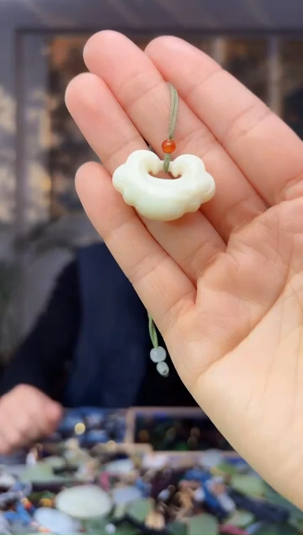 【闪购商品】和田玉颈饰未镶嵌拍一发一多样性发货