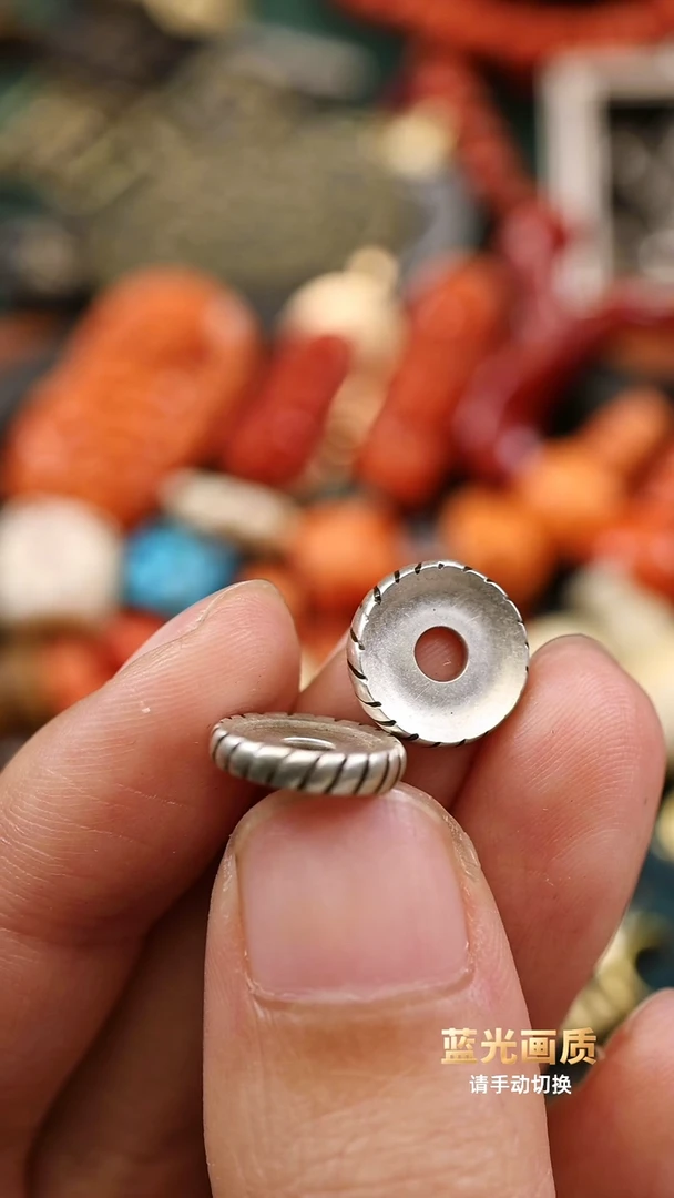 尺寸1.0纯银老隔片一对