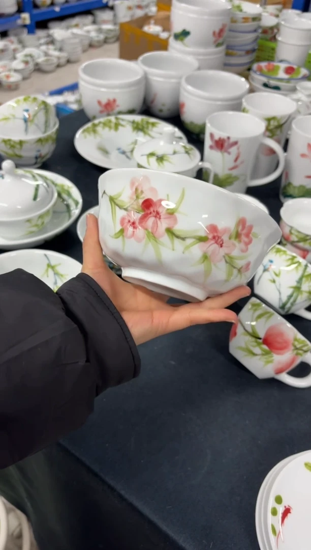 景德镇高温陶瓷食品级手绘釉中彩-捏捏碗（无内绘）