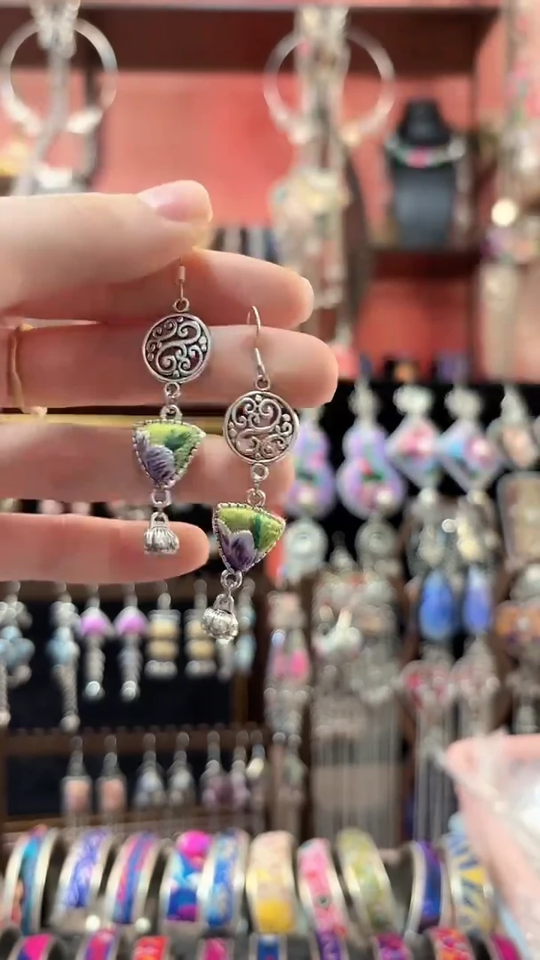 织绣 云织谣民族风精美饰品   206