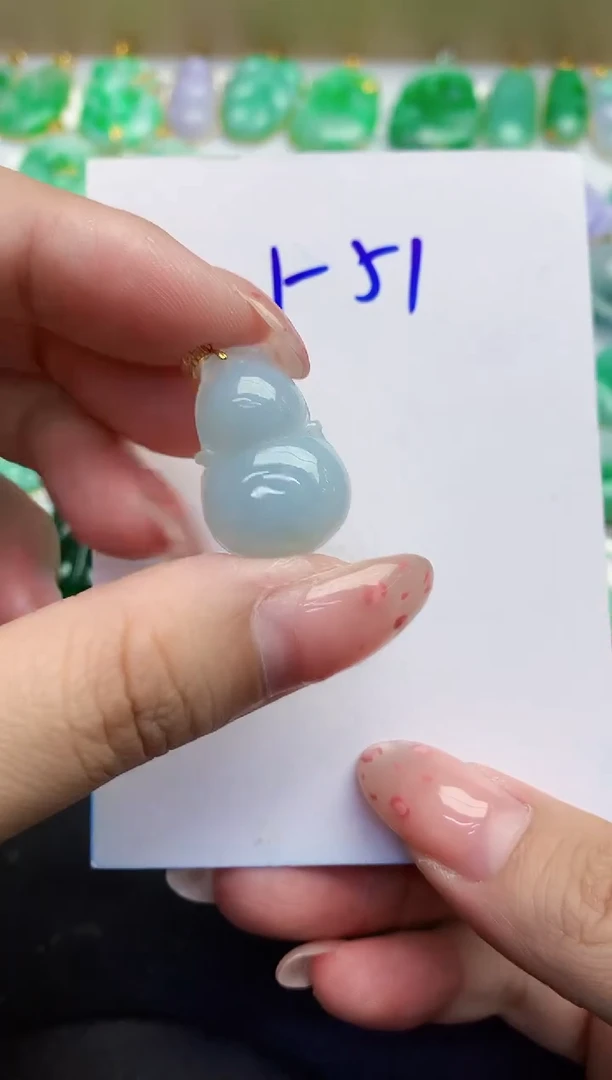 翡翠18K金镶嵌颈饰缅甸天然翡翠A货