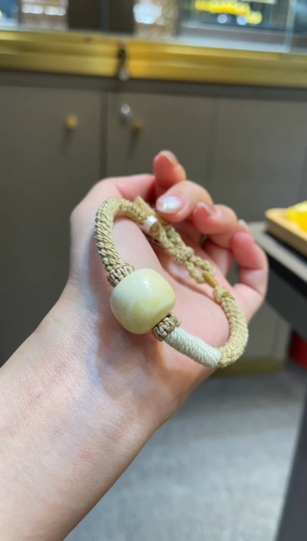 【闪购商品】琥珀珠宝奇石未镶嵌墩子