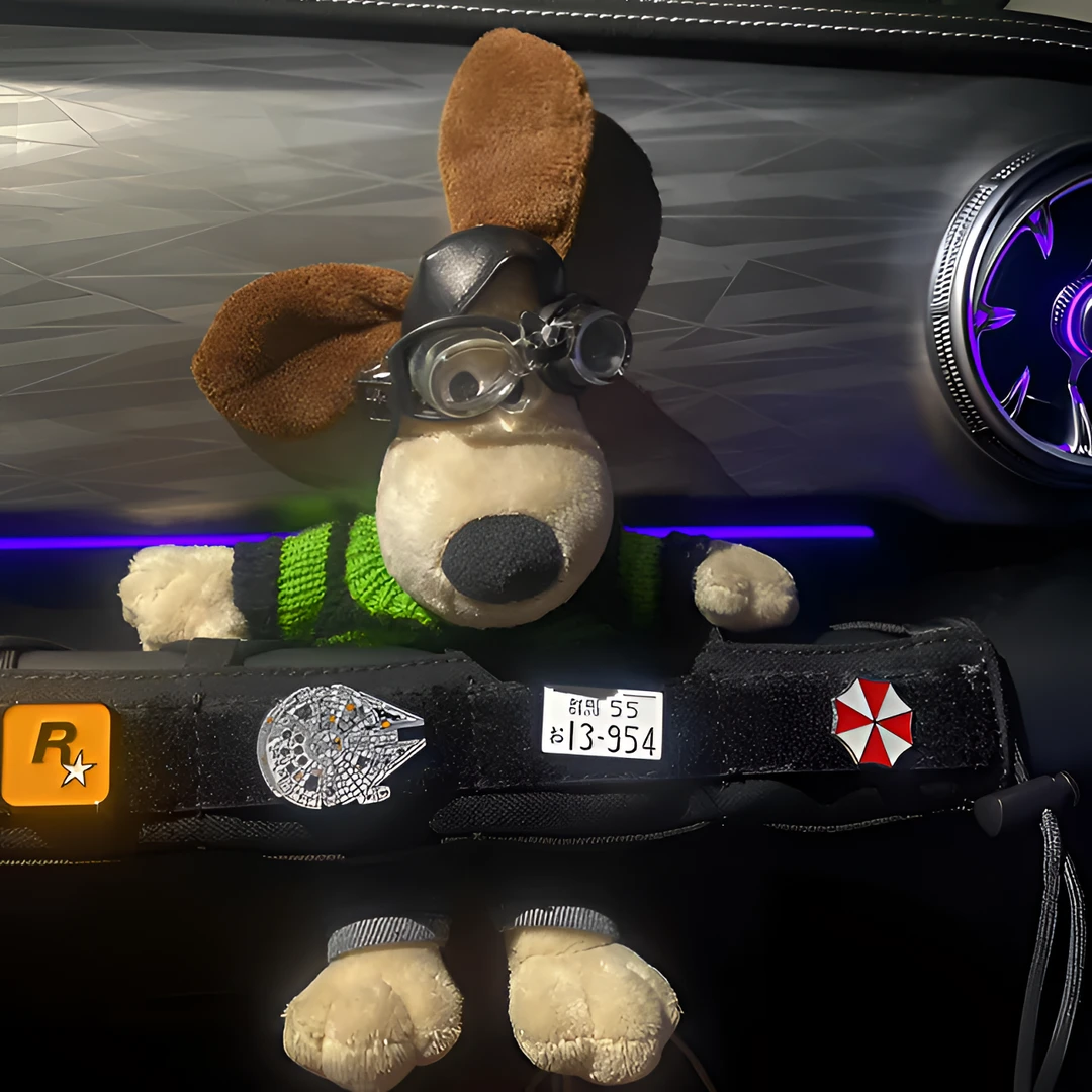 [陆子野专属]坦克300副驾扶手套上面的摆件是展示不包含在内 创意