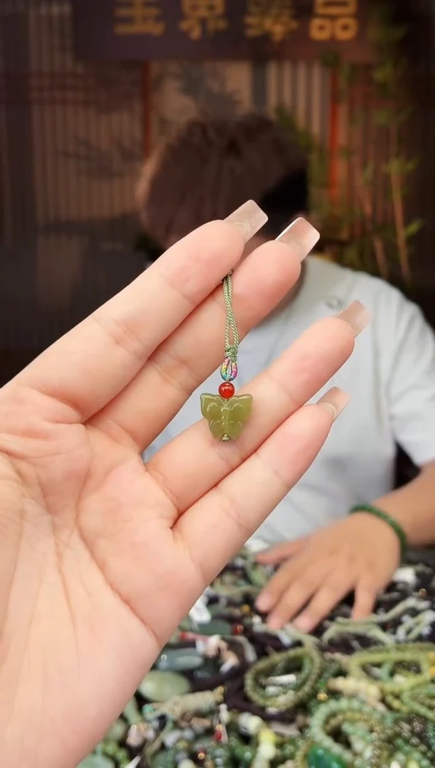 和田玉未镶嵌颈饰拍一发一