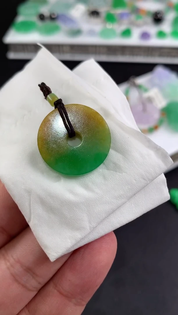 未镶嵌定制翡翠商*林翡翠