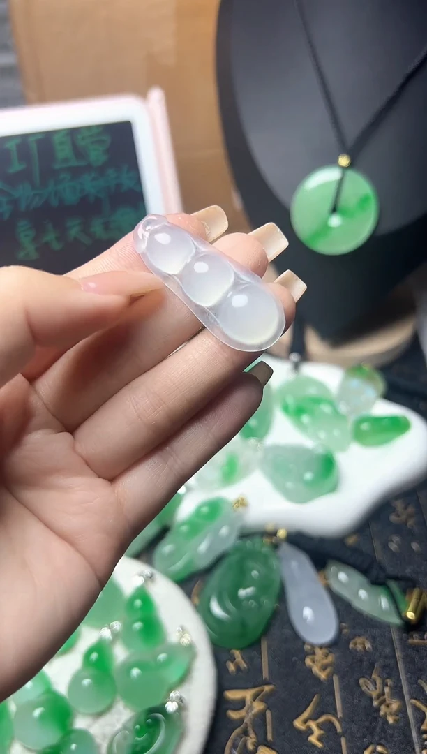 颈饰未镶嵌翡翠所见即所得，一图一物