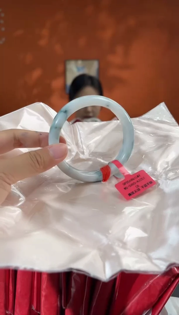 未镶嵌手镯翡翠2