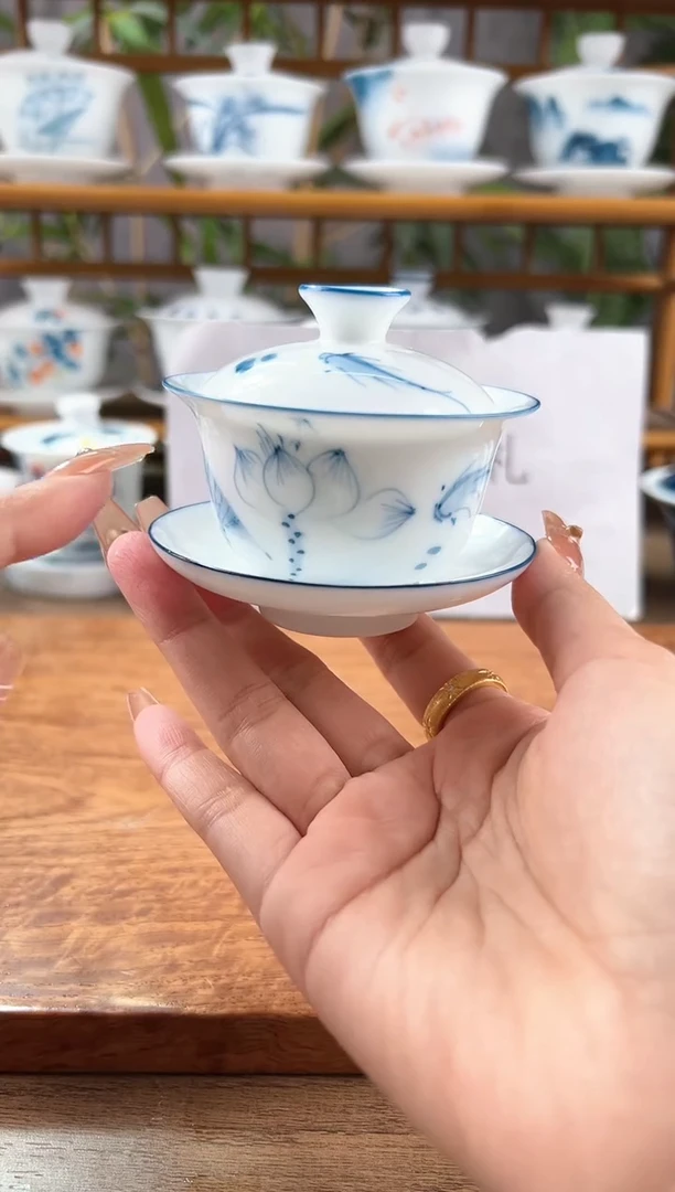 【闪购商品】微瑕荷花鱼聚80ml三才盖碗