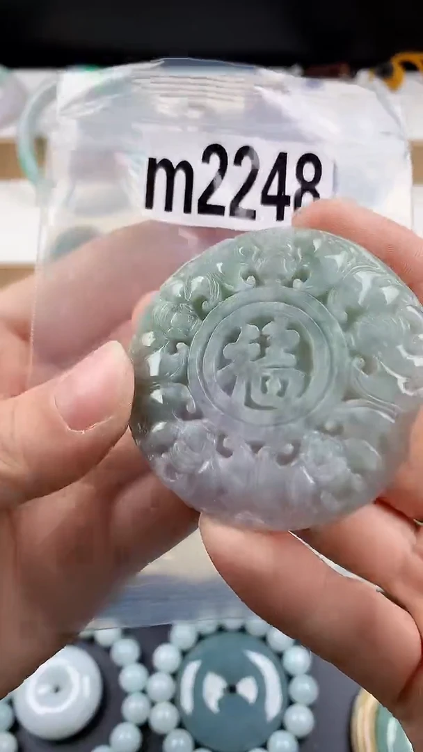 颈饰未镶嵌翡翠天然翡翠吊坠挂件