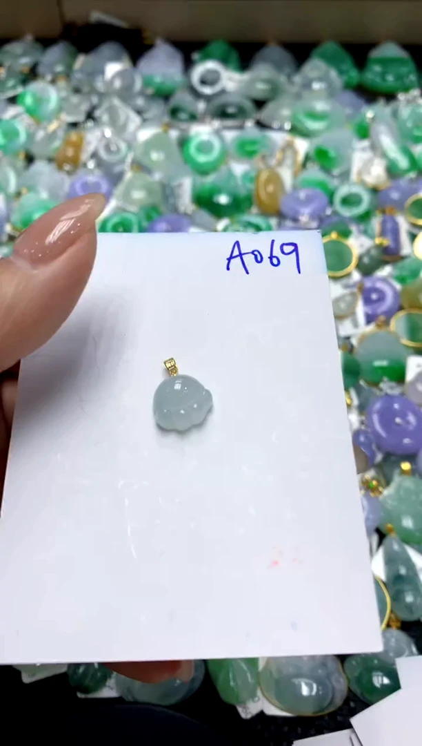 【闪购商品】翡翠颈饰18K金镶嵌1111111111111111