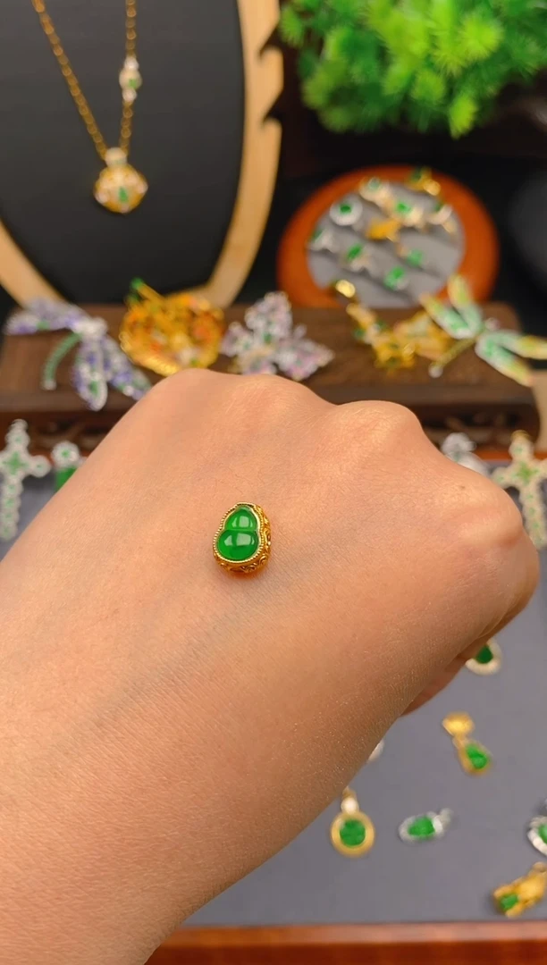【闪购商品】翡翠吊坠(不含链)银S925镶嵌葫芦潘多拉99