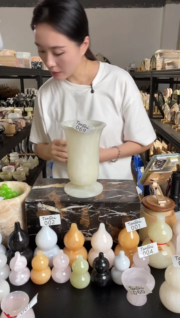 石材069白玉喇叭花花瓶