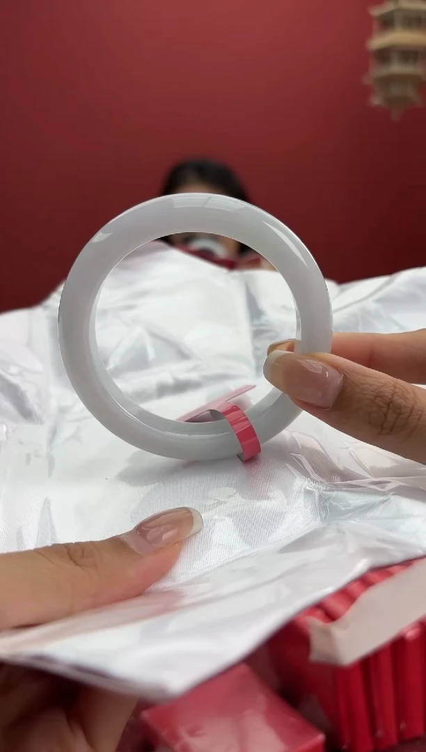 翡翠手镯未镶嵌9手镯