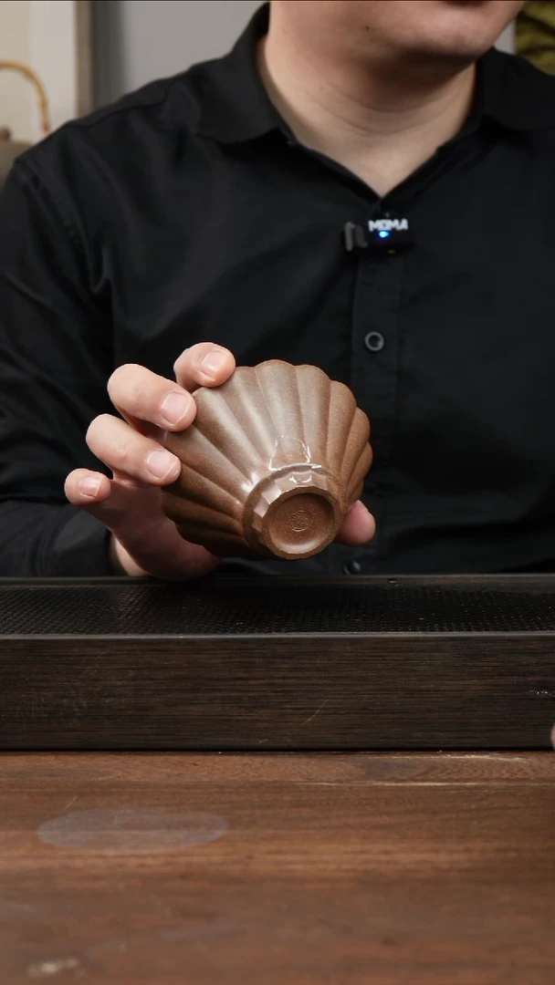 茶杯紫砂还原烧筋纹斗笠杯  ！   微瑕