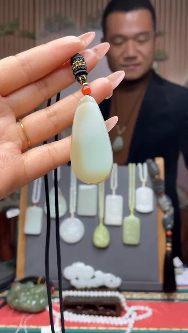 【闪购商品】和田玉颈饰未镶嵌一