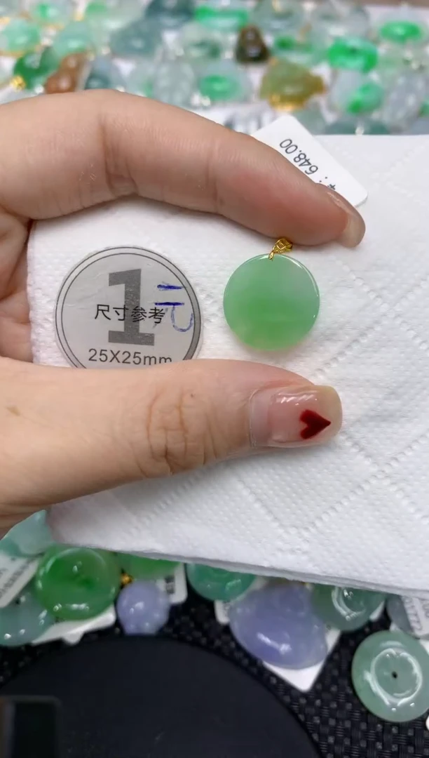 翡翠18K金镶嵌颈饰1111111