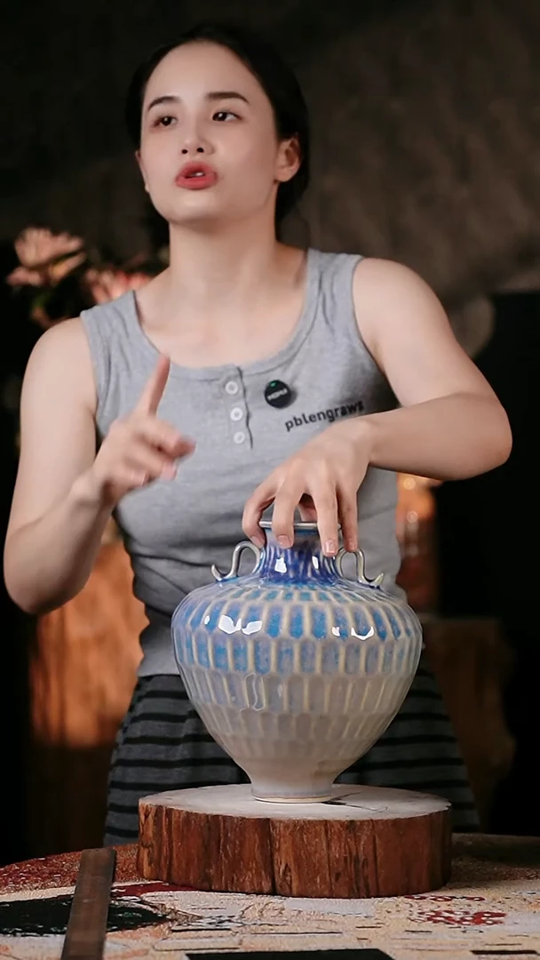 摆件景德镇高温陶瓷微瑕花器（7*23