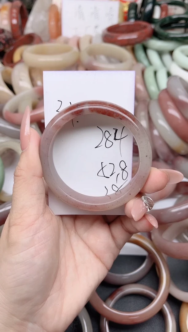 未镶嵌手镯石英质玉284