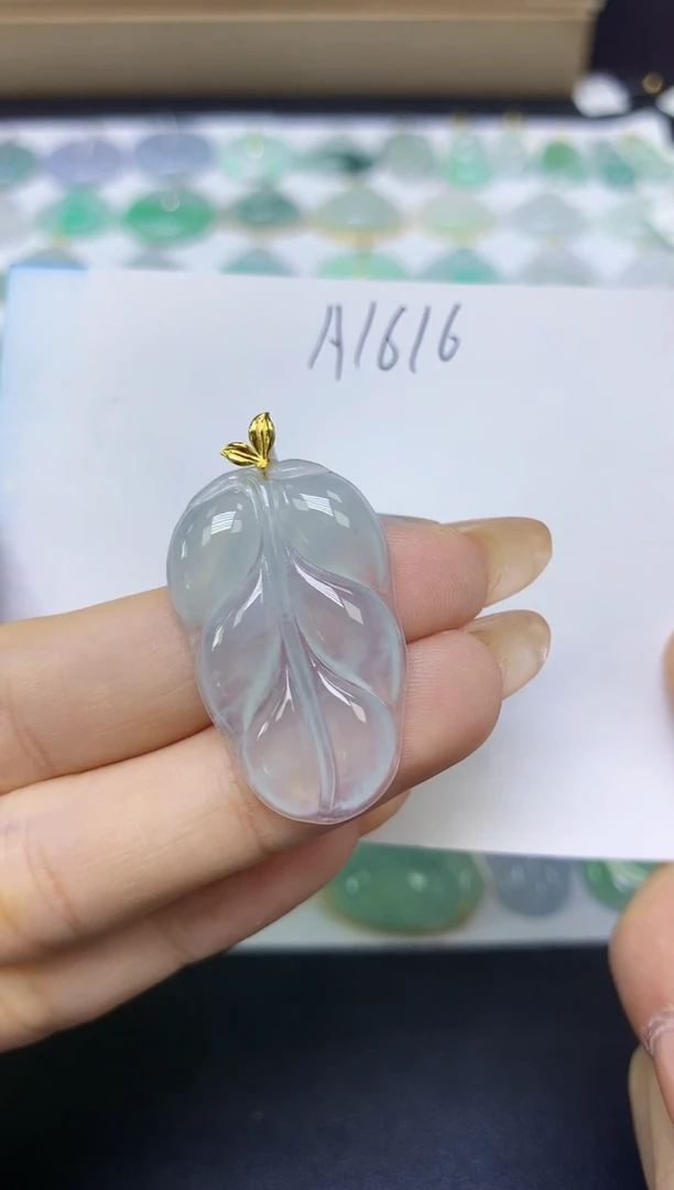 颈饰18K金镶嵌翡翠天然缅甸A货翡翠百元以上9元证书费自理