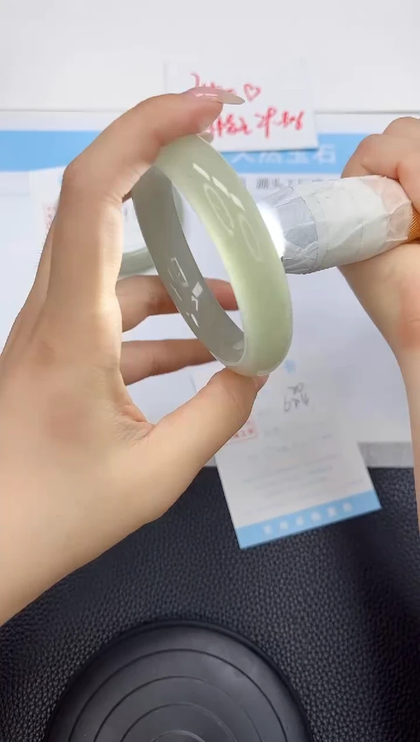 石英质玉手镯未镶嵌20-62.4