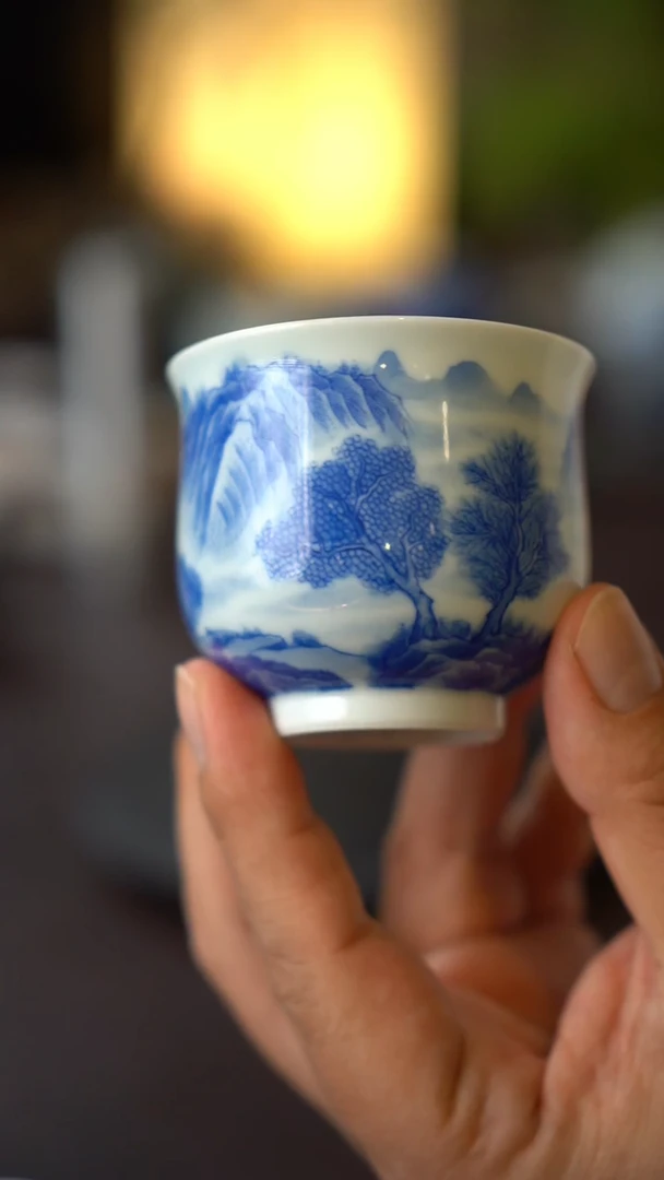 景德镇全手工手绘青花山水炉式杯