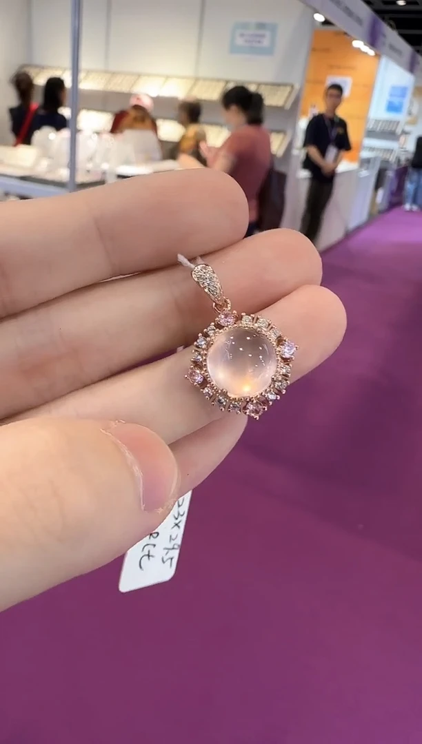 颈饰银S925镶嵌芙蓉石10mm星光粉水晶吊坠