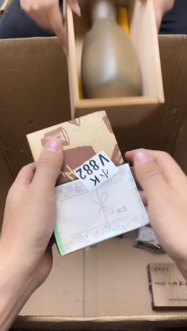 瓷片鄭****?882鄭1.個億 鄭1.個億