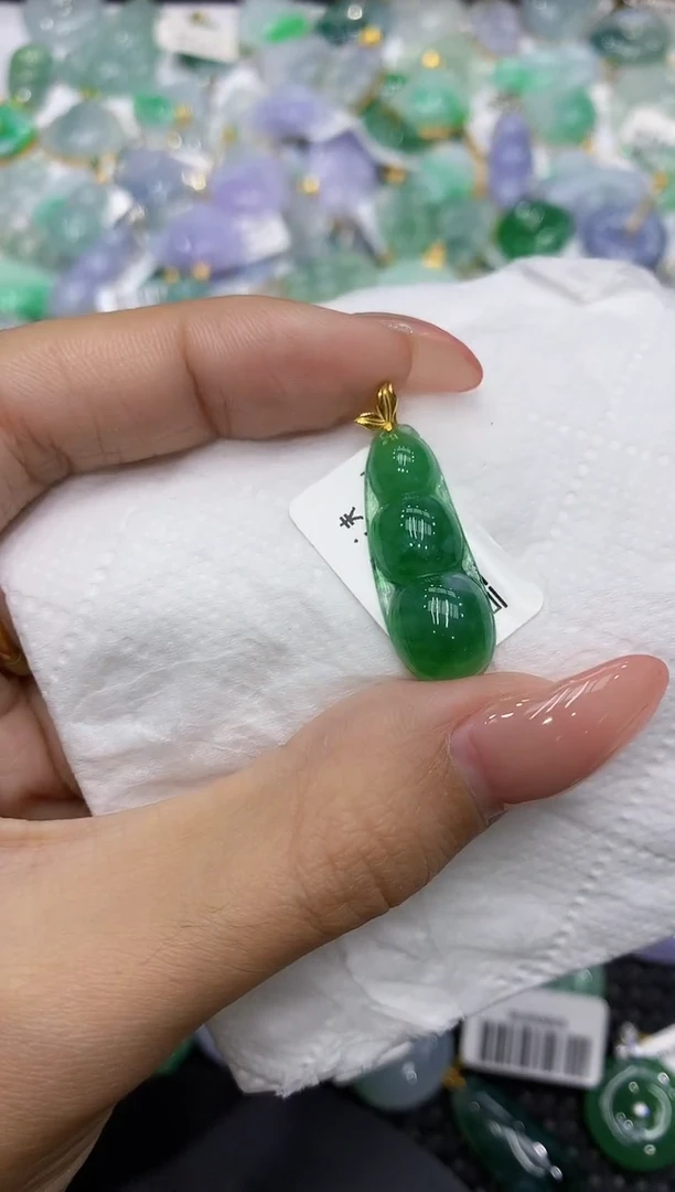 颈饰18K金镶嵌翡翠11111111