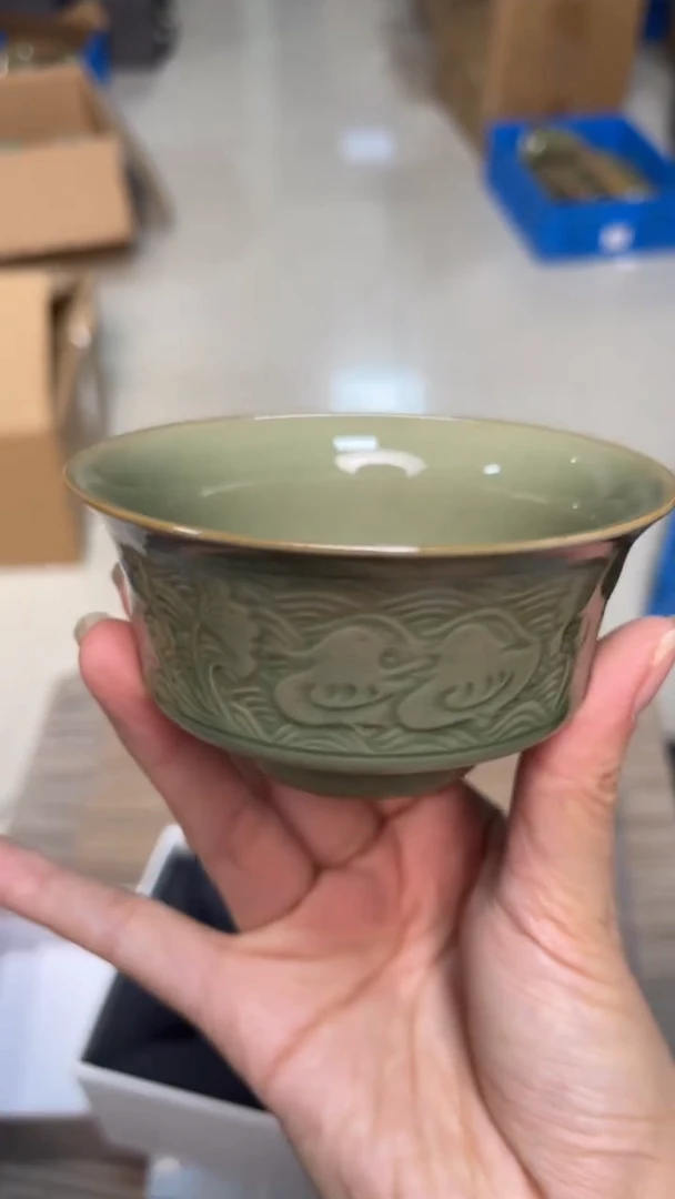 陶瓷秘色满池娇扯足杯