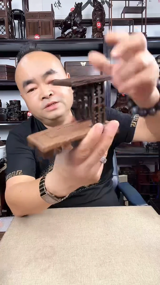 木鸡翅木二连老李红木工艺品