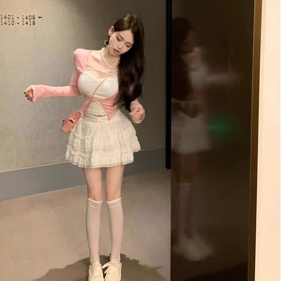 纯欲辣妹性感显胸短款小上衣女春装绝美假两件蕾丝打底衫内搭3031