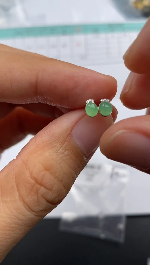 翡翠挂件18K金镶嵌不退不换