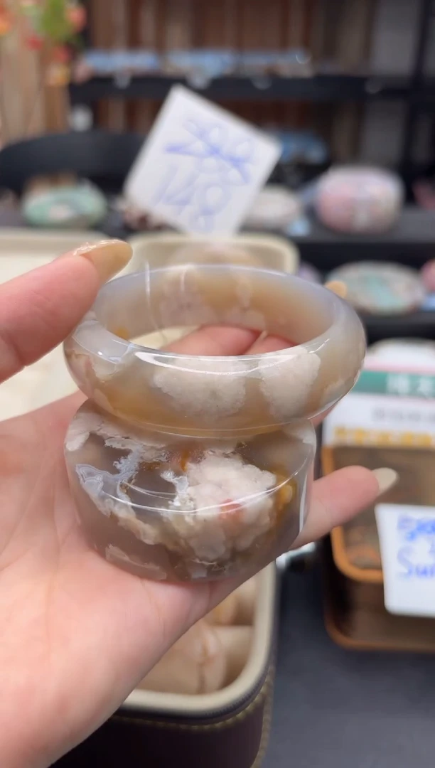 未镶嵌手镯石英质玉C311(56圈赠送镯心)