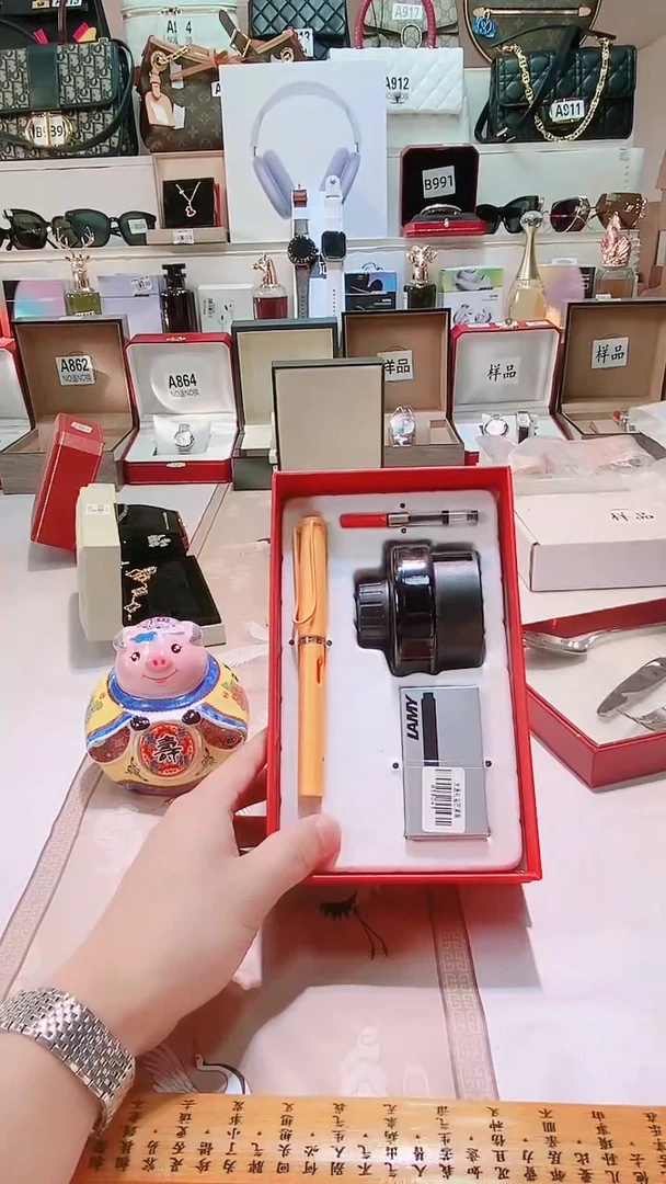 瓷片瓷器 库房到期 全部地板价@@1