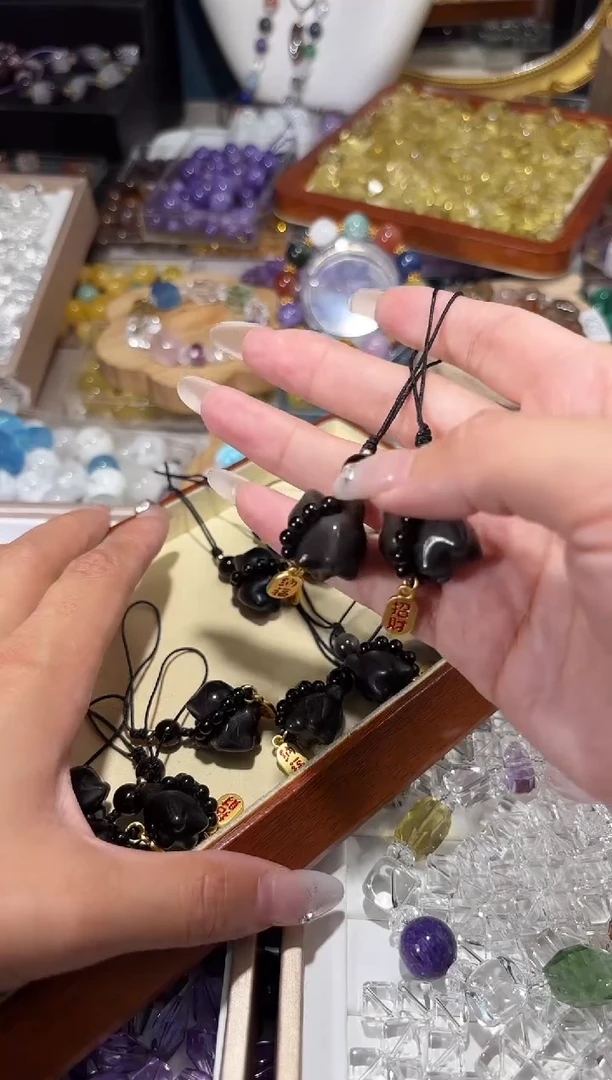 水晶手串未镶嵌银耀猫猫手机挂