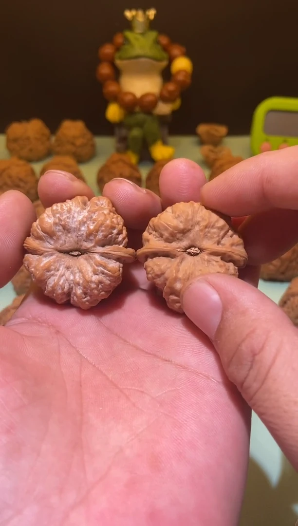 【闪购商品】文玩核桃吊坠山海核饰蛤蟆头39  115