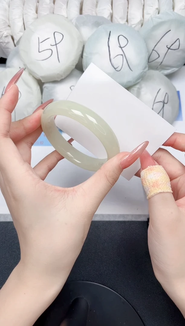 未镶嵌手镯石英质玉07-58.8