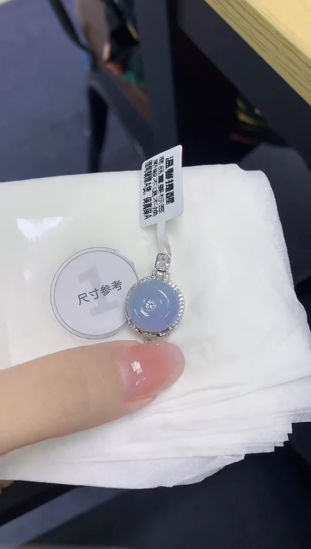 颈饰未镶嵌翡翠天然缅甸翡翠A货多样性发一件
