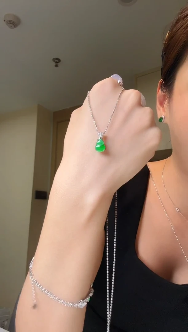 吊坠(不含链)银S925镶嵌翡翠天然翡翠吊坠