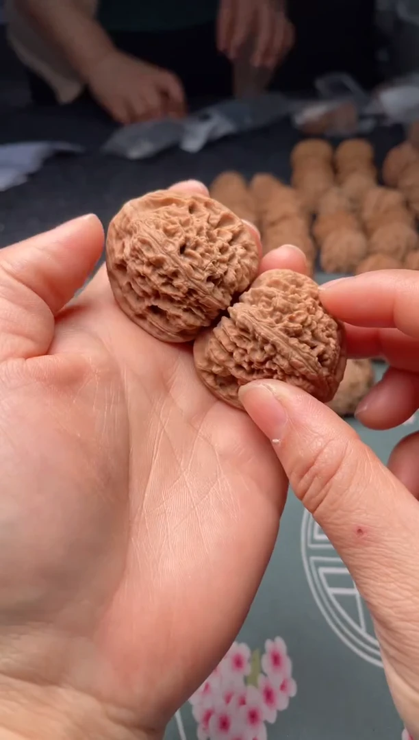 把件文玩核桃w167   南疆石39尺