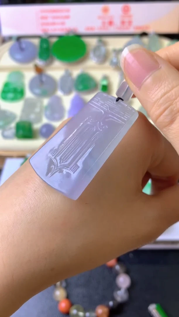 未镶嵌定制翡翠p**s毛货抛光