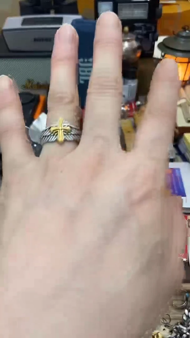 瓷片闪购商品  如图所示