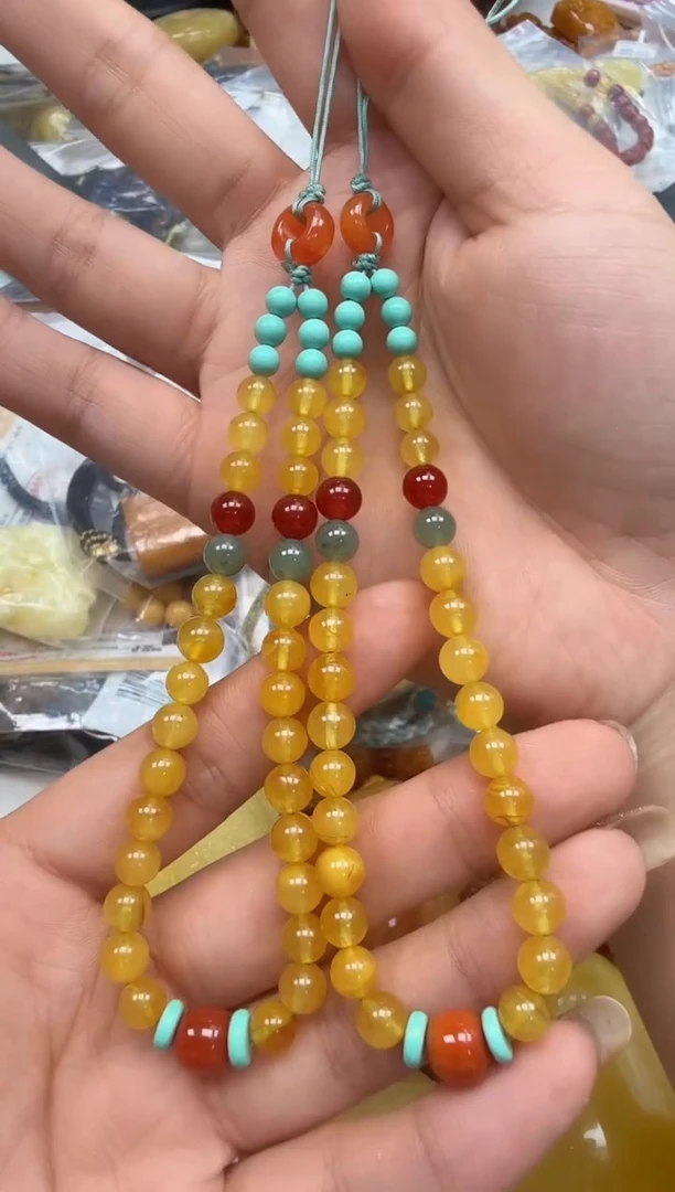 裸石琥珀未镶嵌随机一件